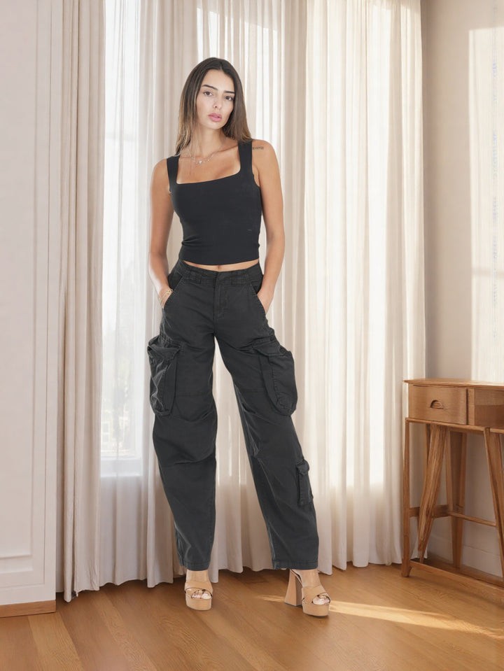 Women's Black High-Waist Cargo Pants with Utility Pockets